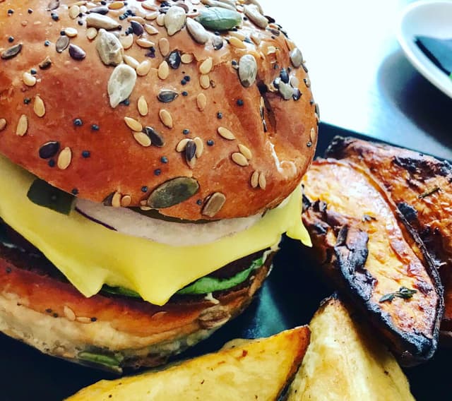 Photo of the dish “Wulf Burger”