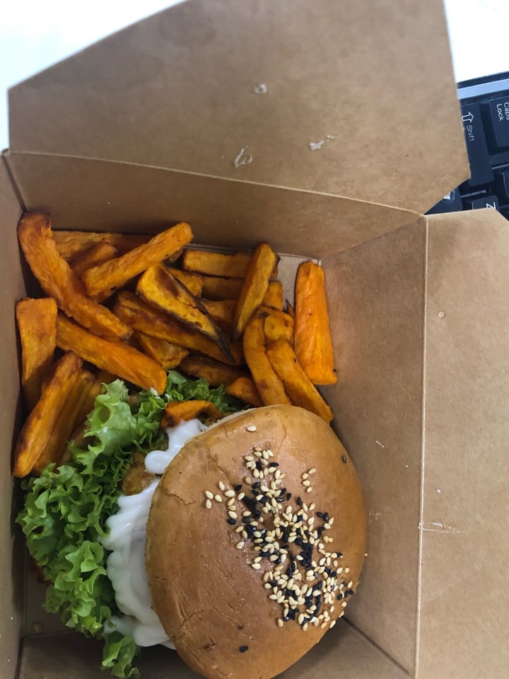 photo of Soul Alife Potato Lentil Burger shared by @jo092583 on  07 Sep 2019 - review