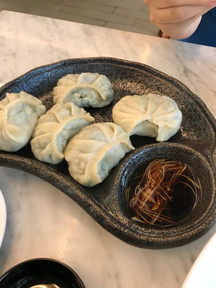 photo of Water Drop Tea House -- FGS (S) Steamed dumplings shared by @opheeeliaaa on  25 Apr 2019 - review