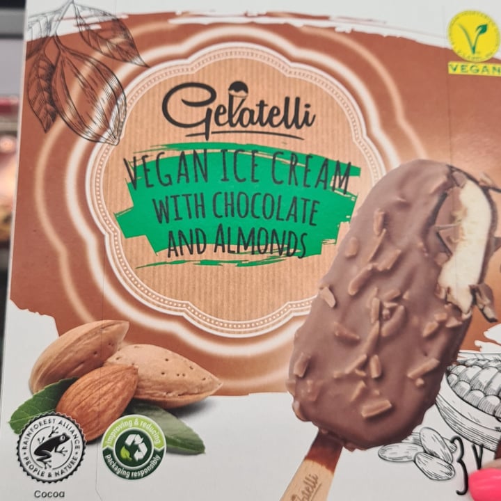 photo of Gelatelli Vegan Ice Cream with Chocolate and Almonds shared by @pandina on  25 Jul 2021 - review