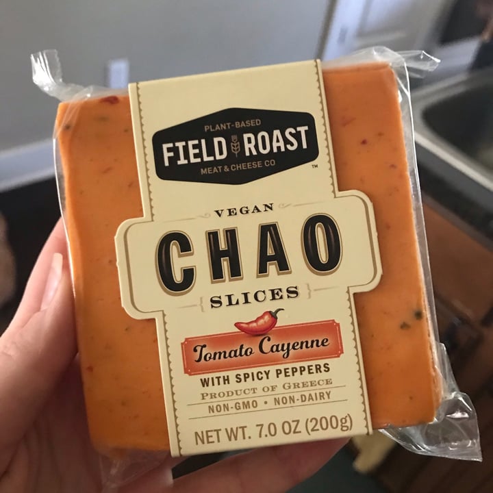 photo of Field Roast Tomato Cayenne Chao Slices shared by @kelseymalles on  22 Apr 2021 - review