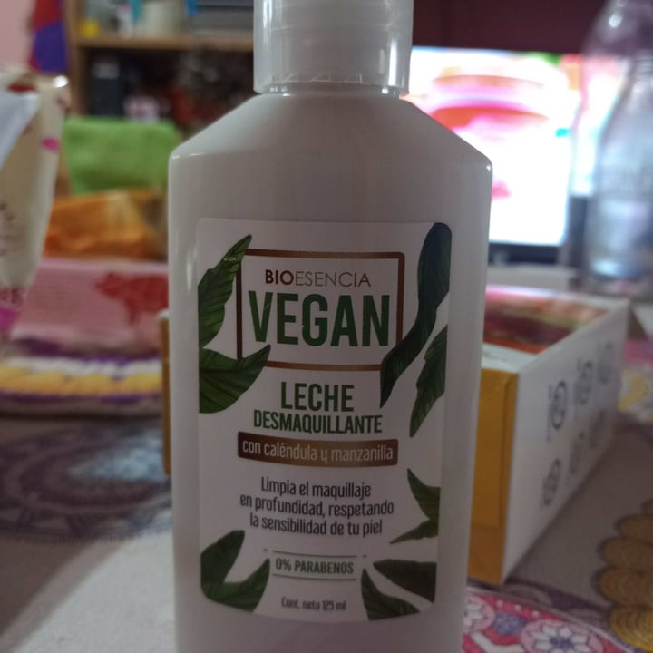 review photo of Bioesencia Vegan Leche Desmaquillante Con Calendula y Manzanilla shared by @silvanalandriel on 25 Jul 2022 - review