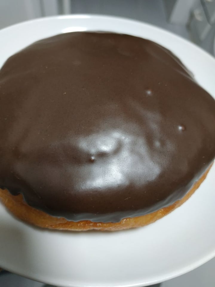 photo of VegAmazing Doughnuts Berlina chocolate shared by @irenedlh on  10 Jun 2020 - review