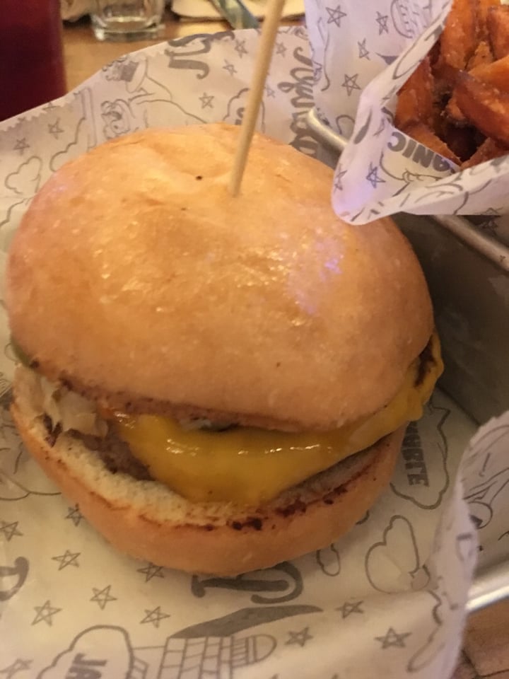 photo of Bareburger The Original shared by @ggsovegan on  30 Mar 2019 - review