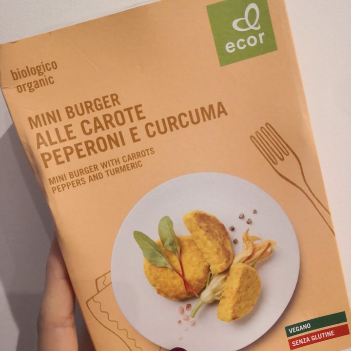 photo of Ecor Mini burger alle carote peperoni e curcuma shared by @vivianacantoo on  14 Feb 2022 - review