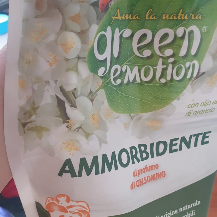 photo of Green emotion Ammorbidente Al Profumo Di Gelsomino shared by @cecilia80 on  02 Jun 2022 - review