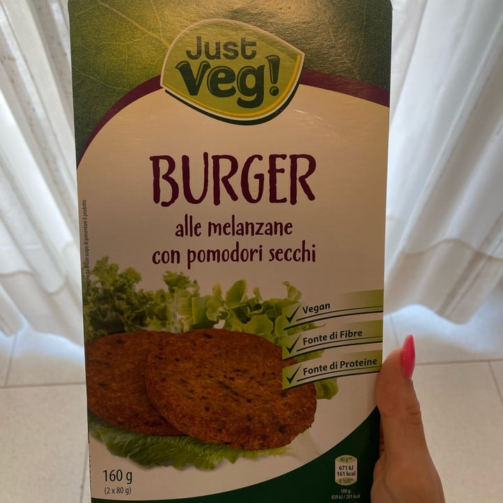photo of Just Veg! (ALDI Italy) Burger alle melanzane con pomodori secchi shared by @elisatreccani on  19 Aug 2022 - review