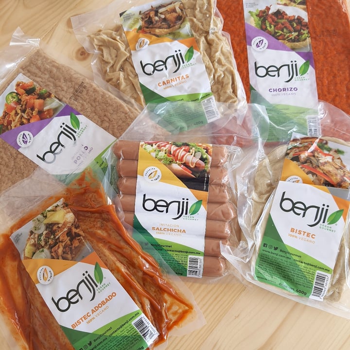 review photo of Benji Vegan Gourmet Carnitas Veganas shared by @raquelgr on 26 Mar 2021 - review