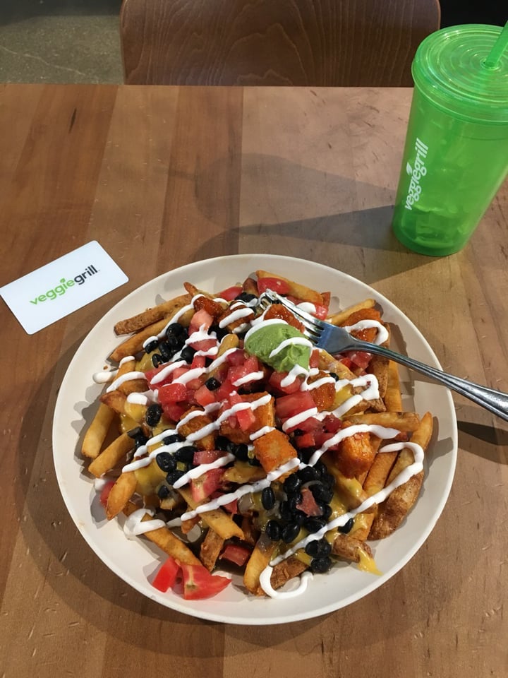 photo of Veggie Grill Mando Fries shared by @yadiramayorga on  22 Apr 2019 - review