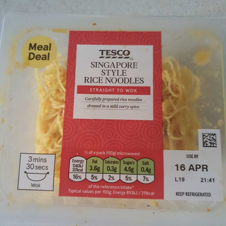 photo of Tesco Singapore style rice noodles shared by @loopyfruitloop on  19 Apr 2021 - review