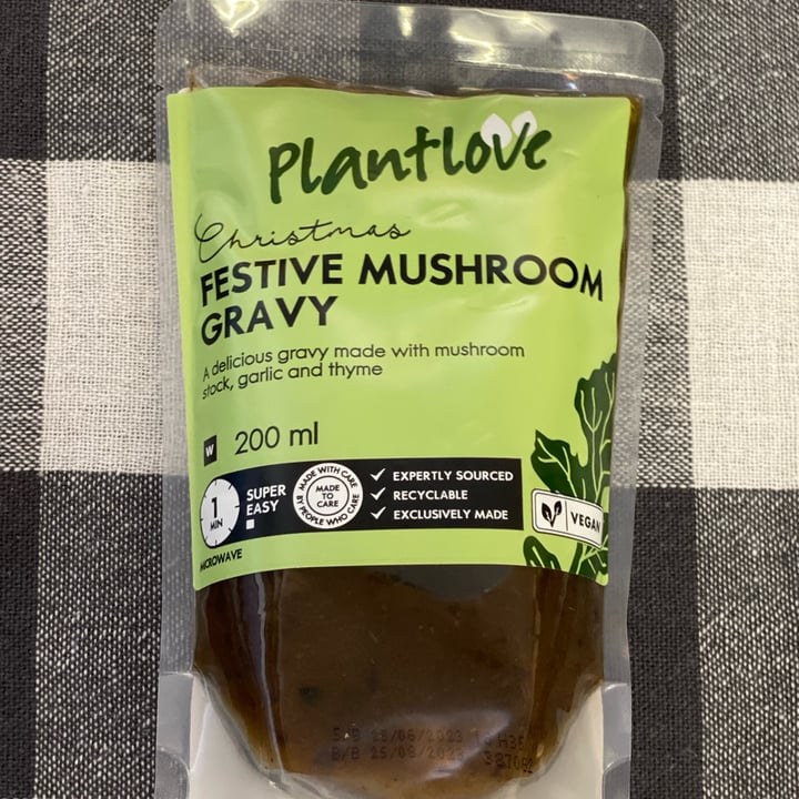 photo of Woolworths Festive Mushroom Gravy shared by @feelin-vegan on  24 Nov 2022 - review