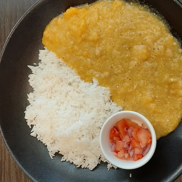 Foto do prato “Butternut and Chickpea Curry”