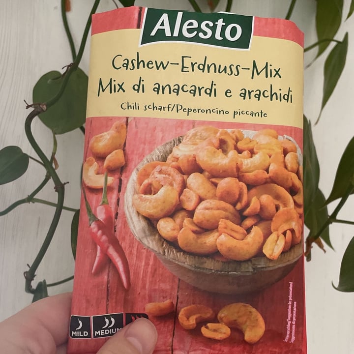 photo of Alesto Mix di arachidi e anacardi al peperoncino shared by @sgretel on  28 Sep 2022 - review
