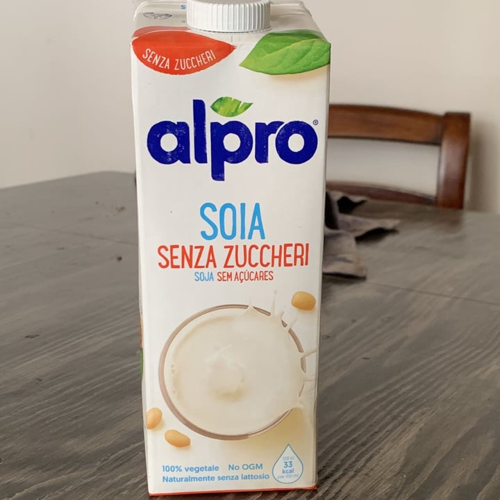 photo of Alpro Bevanda Di Soia Senza Zuccheri shared by @giuulia on  08 May 2022 - review