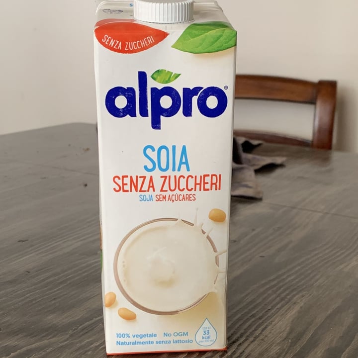 review photo of Alpro Bevanda Di Soia Senza Zuccheri shared by @giuulia on 08 May 2022 - review