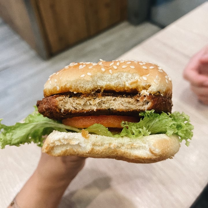 photo of GreenDot Westgate Black Pepper Soy Burger shared by @nicolepsj on  06 Jul 2021 - review