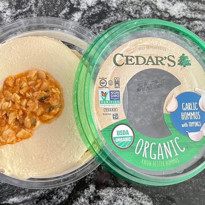 photo of Cedar's Foods Garlic Hommus with Toppings shared by @cig on  25 Mar 2021 - review