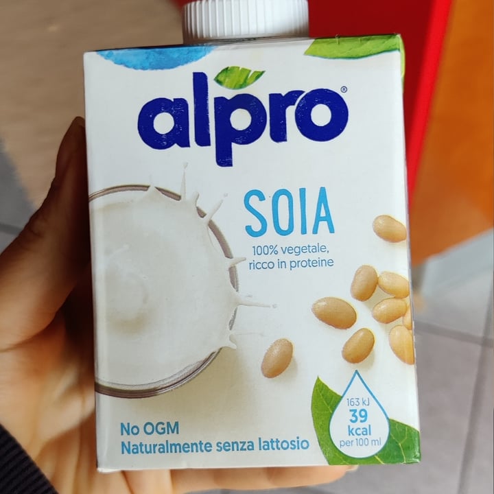 review photo of Alpro Bevanda alla soia shared by @giorgiaserafini on 30 Mar 2022 - review