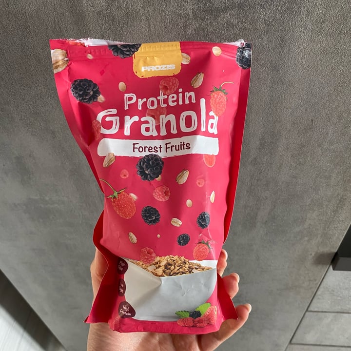 photo of Prozis Granola Fruits shared by @valentinafedi on  09 Apr 2022 - review