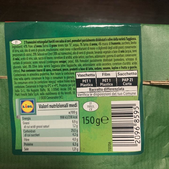 review photo of Vemondo Tramezzini con Pomodorini, Ceci e Olive Taggiasche shared by @maelstrom on 05 Jan 2022 - review