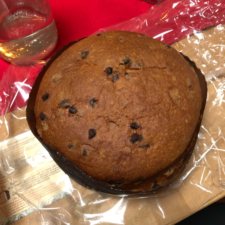photo of GO vegan! Vegan Christmas panettone shared by @camil1a on  29 Dec 2021 - review