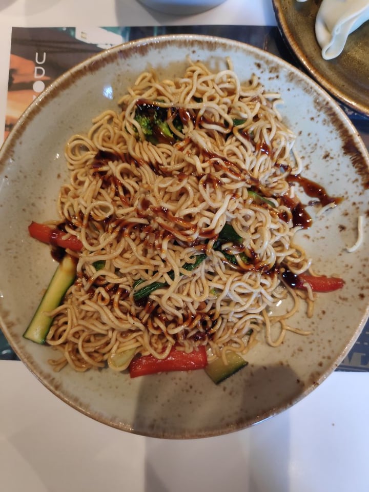photo of UDON Fan Vegan Yakisoba shared by @elenacasadoyt on  17 Jan 2020 - review