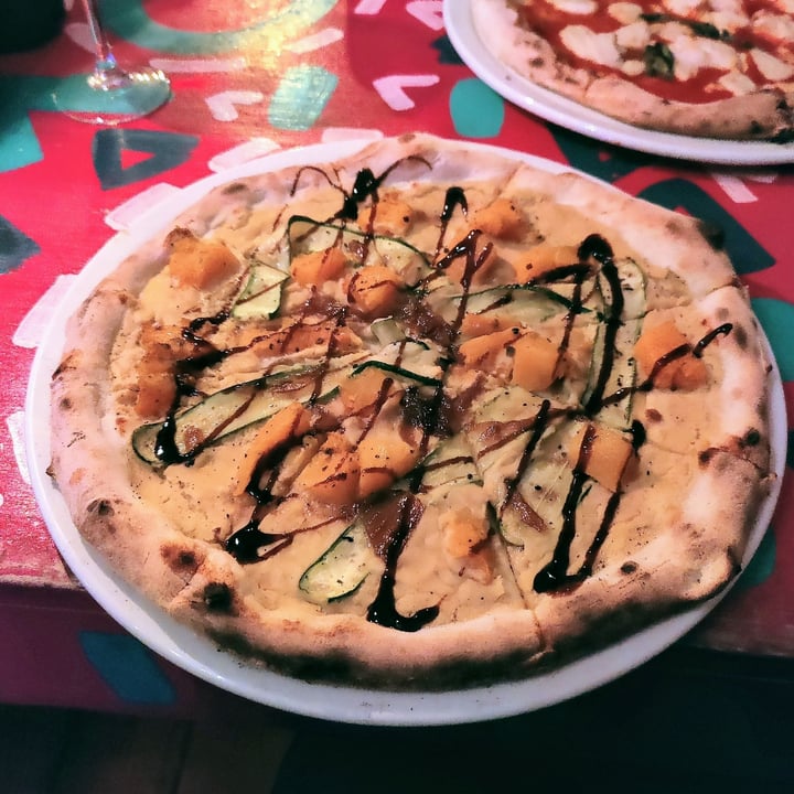 photo of Ferdinando's Pizza Al Baba Sababa Vegan Pizza with Hummus Base shared by @christo on  06 May 2022 - review