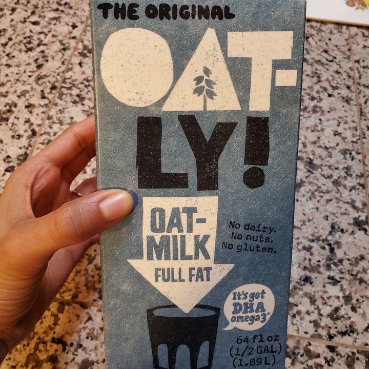 review photo of Oatly The Original Oatly Oat Milk Full Fat shared by @sukhada on 20 May 2022 - review