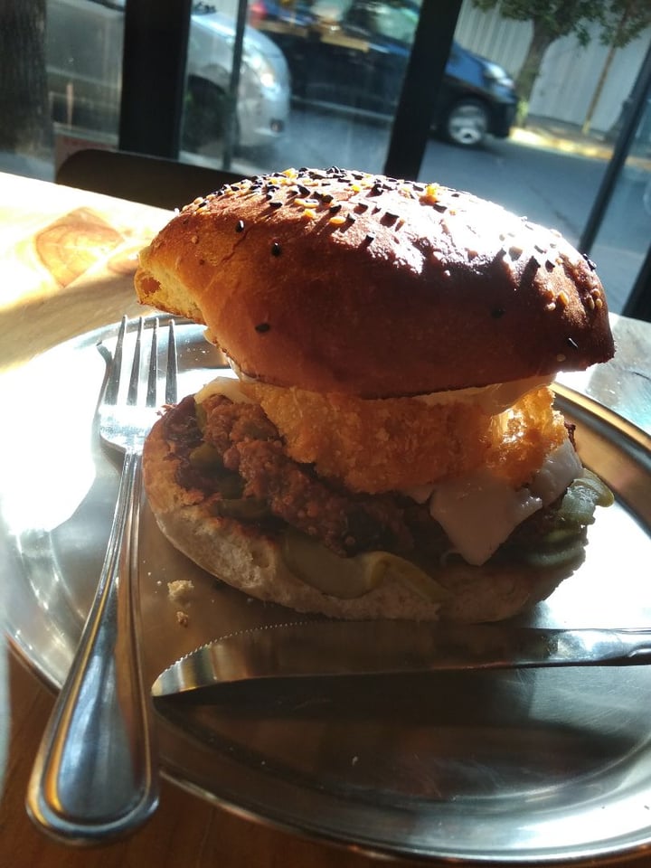 photo of Vurger Joint Onion Burger shared by @omarchelechg on  31 Jan 2020 - review