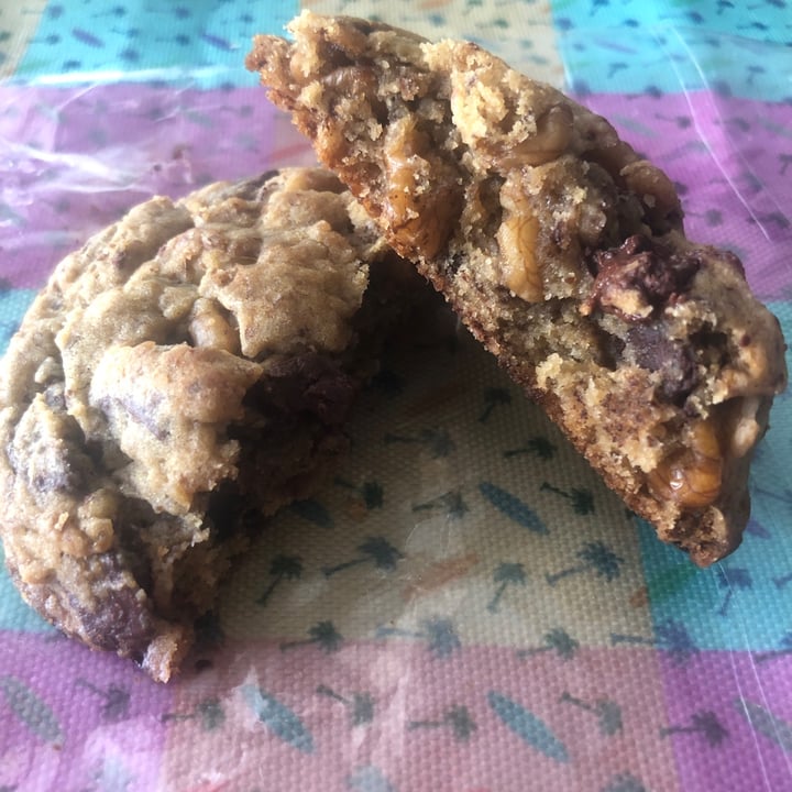 photo of VEGAN FOX New York Vegan Cookie shared by @romicapo on  19 Feb 2022 - review