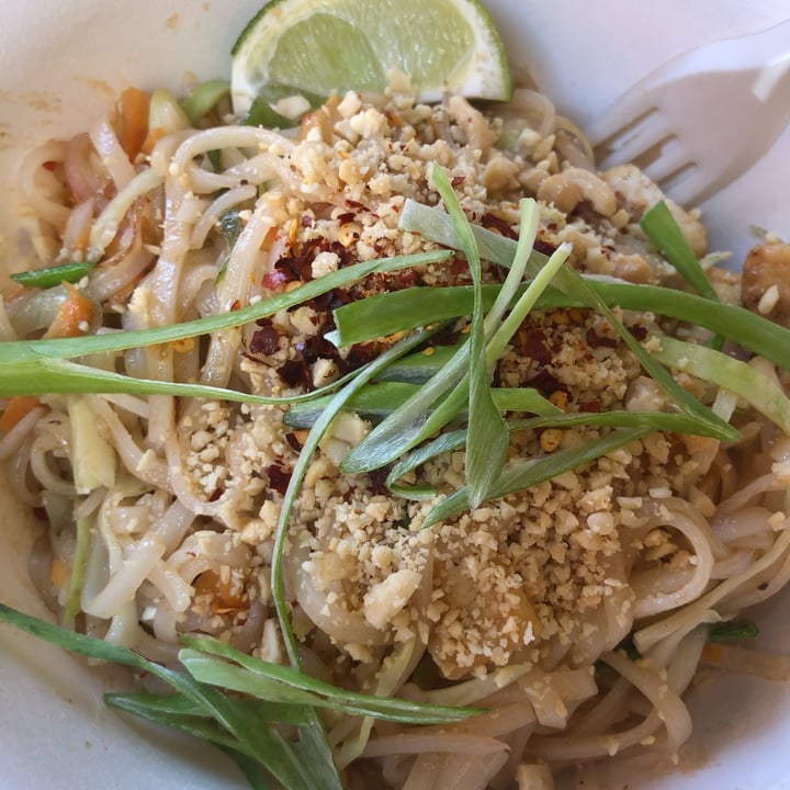 photo of Kinkhao Thai Food & Drinks Bologna Centro pad Thai Vegan shared by @teresamoretti on  26 May 2022 - review