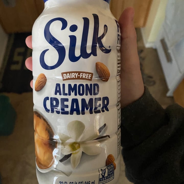 photo of Silk Silk Almond Vanilla Coffee Creamer shared by @darbyb on  11 Mar 2021 - review