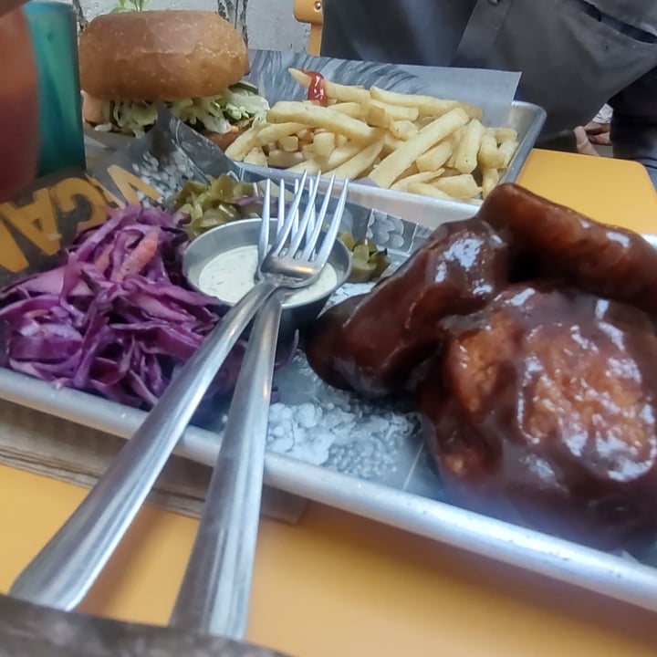 photo of Fat Vegan Alitas bbq shared by @nelly19 on  28 Feb 2021 - review