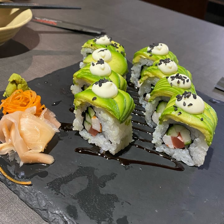 photo of Herbivore Avocado Roll Maki shared by @qiiaannn on  24 Mar 2022 - review