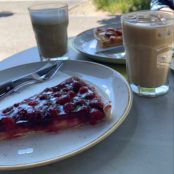 review photo of Bakery Bakery Schaffhauserplatz Rasberry pie shared by @noreen97 on 25 May 2020 - review