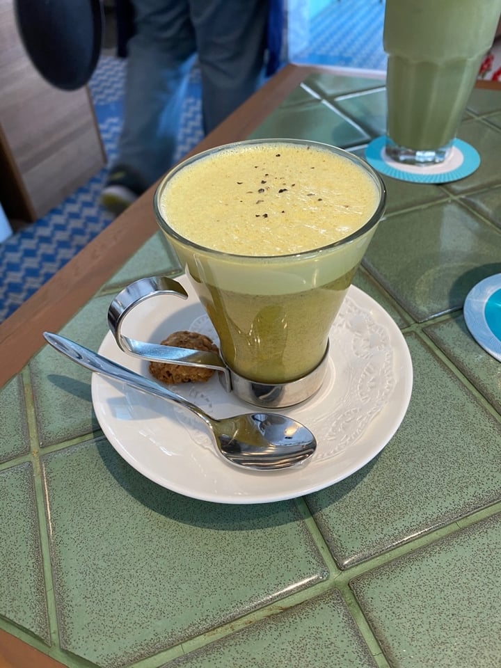 photo of Privé Tiong Bahru Turmeric-Ginger Soy Latte shared by @aarontorres on  29 Dec 2019 - review
