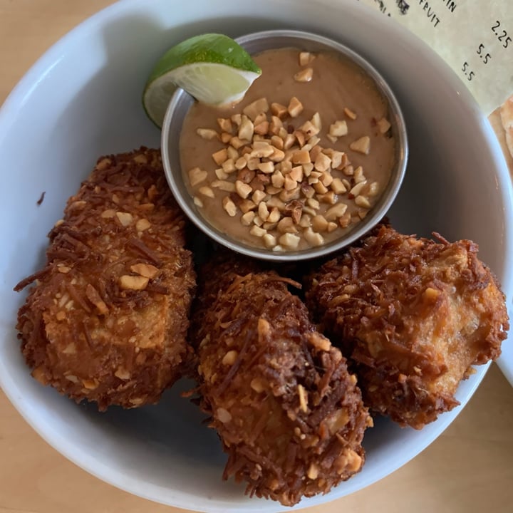 photo of The Owlery Restaurant Coconut Macadamia Tofu shared by @jeremytheape on  01 Aug 2022 - review