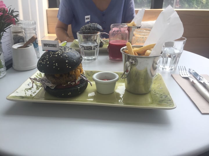 review photo of House of AnLi Impossible Burger With Charcoal Bun shared by @mariecap12 on 02 Nov 2019 - review