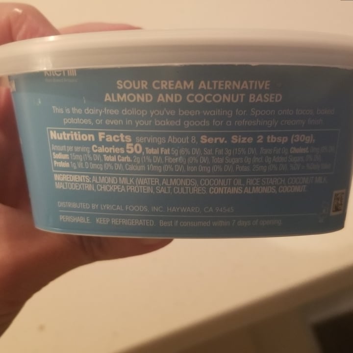 review photo of Kite Hill Sour Cream shared by @nicoleturchin on 27 Jan 2022 - review