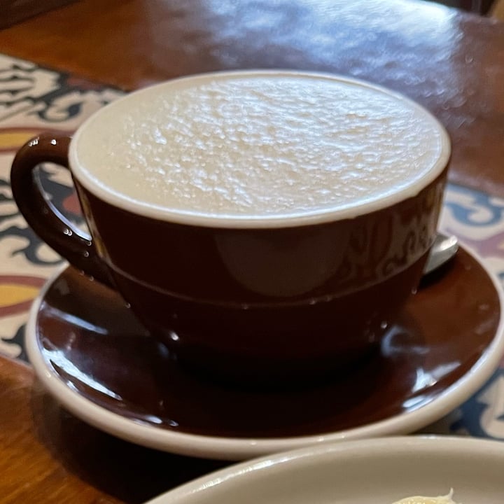 review photo of Tierra Libre té chai con leche de cacahuate shared by @fruitarianna on 20 Aug 2022 - review