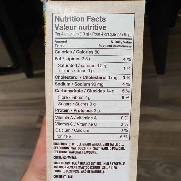 review photo of Triscuit Roasted Garlic shared by @sensitivequeer on 19 Dec 2020 - review