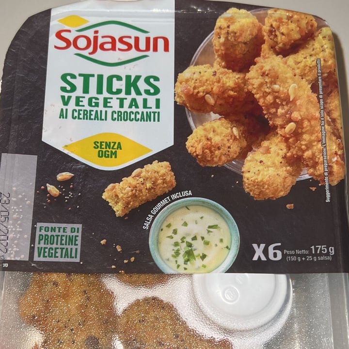 review photo of Sojasun Sticks vegetali ai cereali croccanti shared by @valcapu on 30 Apr 2022 - review