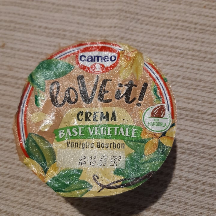 photo of Cameo crema base vegetale vaniglia bourbon shared by @atari on  17 Nov 2022 - review