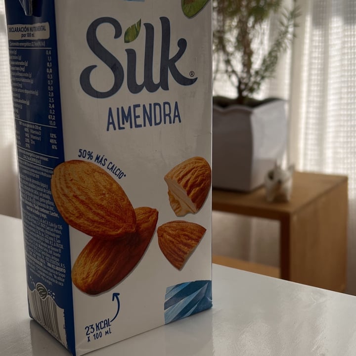 photo of Silk Almendra Sin Azúar 50% Más Calicio shared by @dayrihase on  10 Mar 2022 - review