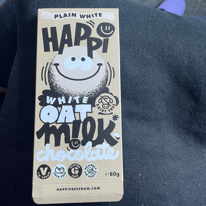 photo of Happi White Oat Milk Chocolate shared by @kaythevegan on  05 Nov 2021 - review