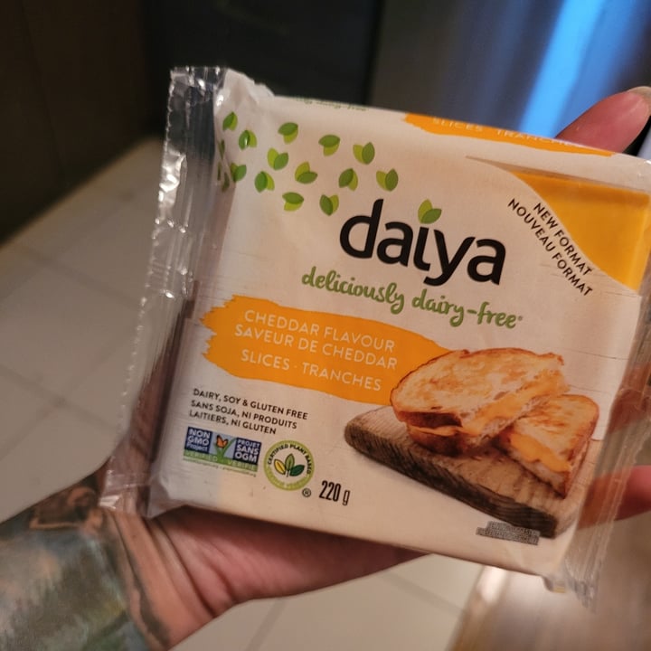 photo of Daiya Cheddar slices shared by @spade-explores on  04 May 2022 - review