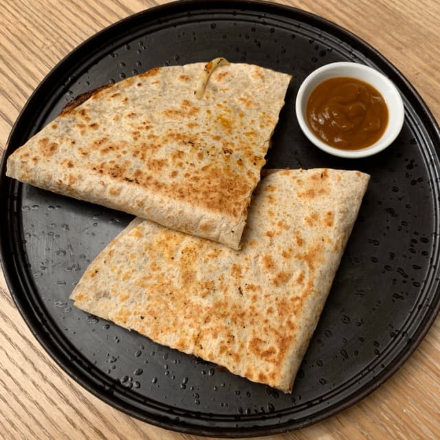 菜肴“Mushroom Quesadilla”的照片