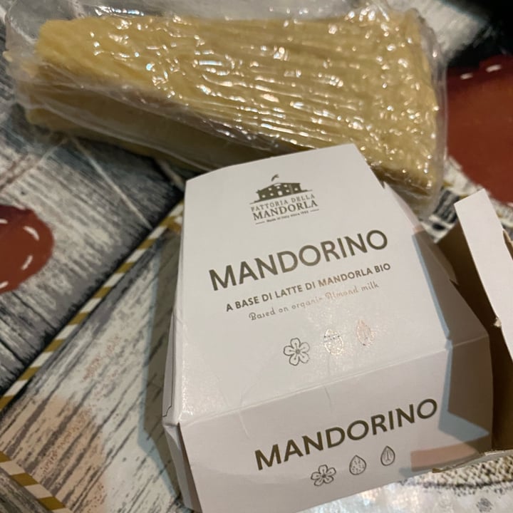 review photo of Pattoria Della Mandorla formaggio di mandorle shared by @franziska15 on 20 Sep 2022 - review