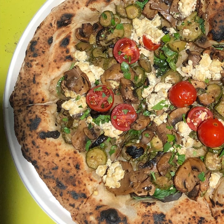 photo of Parco Romano Biodistretto Castelli Romani Pizza shared by @veggyviole on  07 Sep 2021 - review