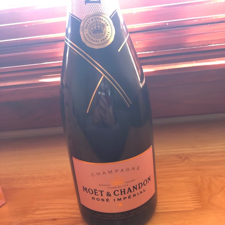 photo of Möet & chandon Rose Imperial Champagne shared by @berry-vegan on  12 Jul 2020 - review